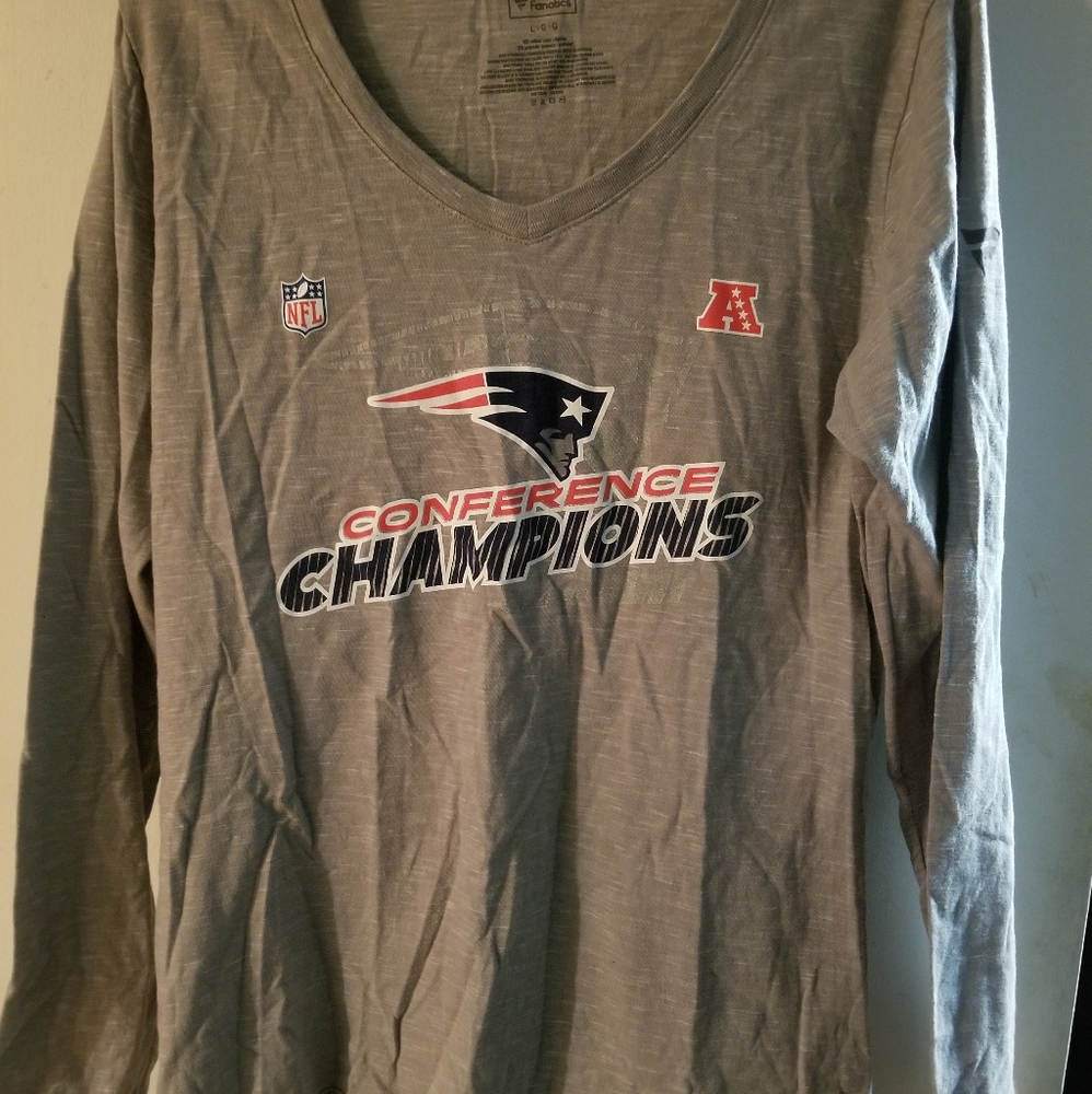WOMEN'S NEW ENGLAND PATRIOTS CONFERENCE CHAMPIONS LONG SLEEVES SHIRT SZ. LARGE